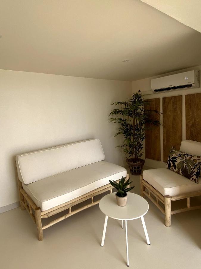 Les Suites Love 3 Spa Vue Mer Piscine Marseille Exterior photo